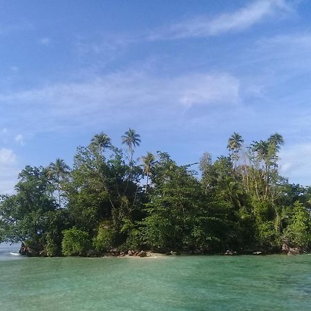 Nusa Nalan Beach Resort Rumah Olat Extérieur photo