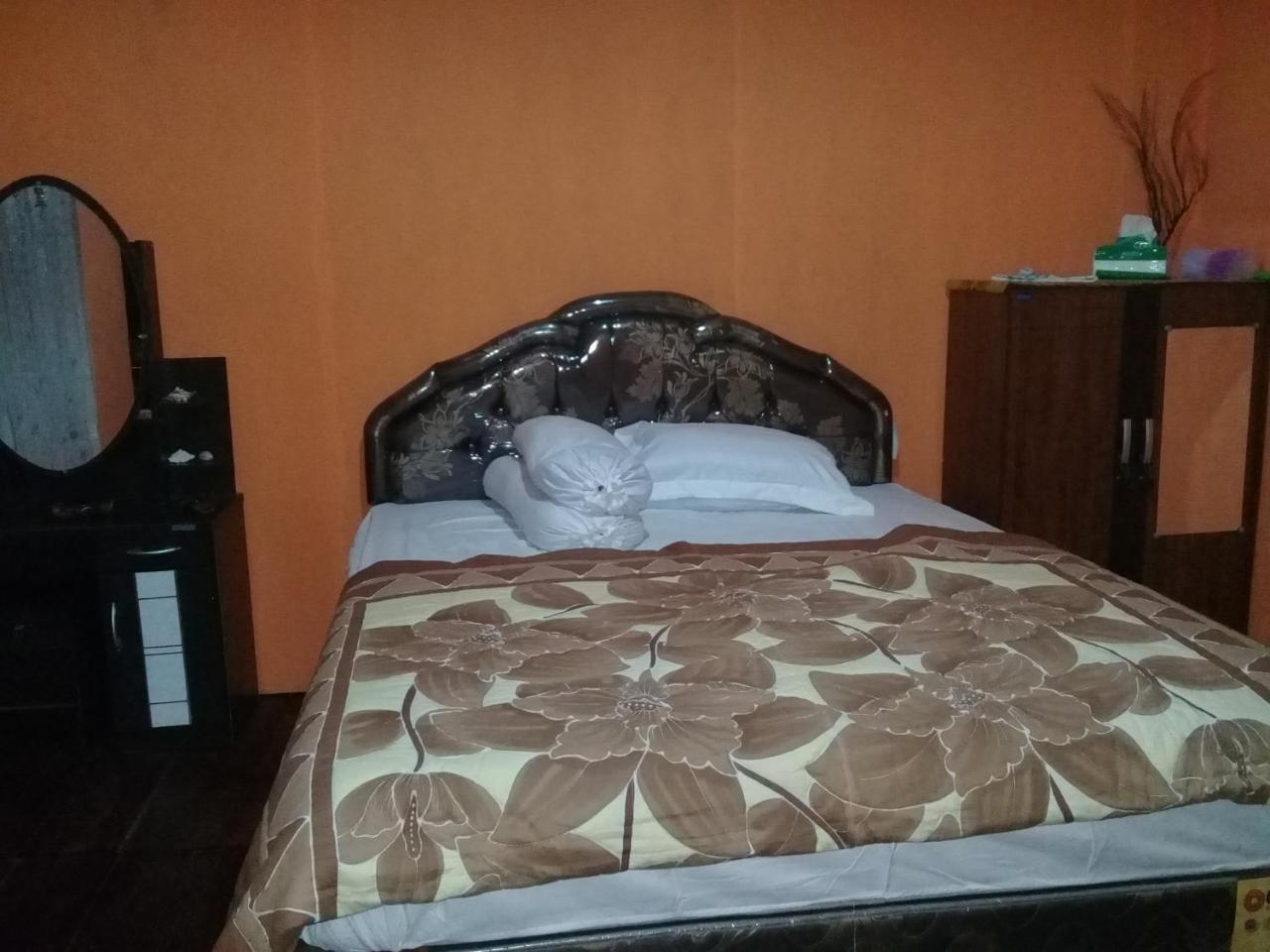 Nusa Nalan Beach Resort Rumah Olat Extérieur photo