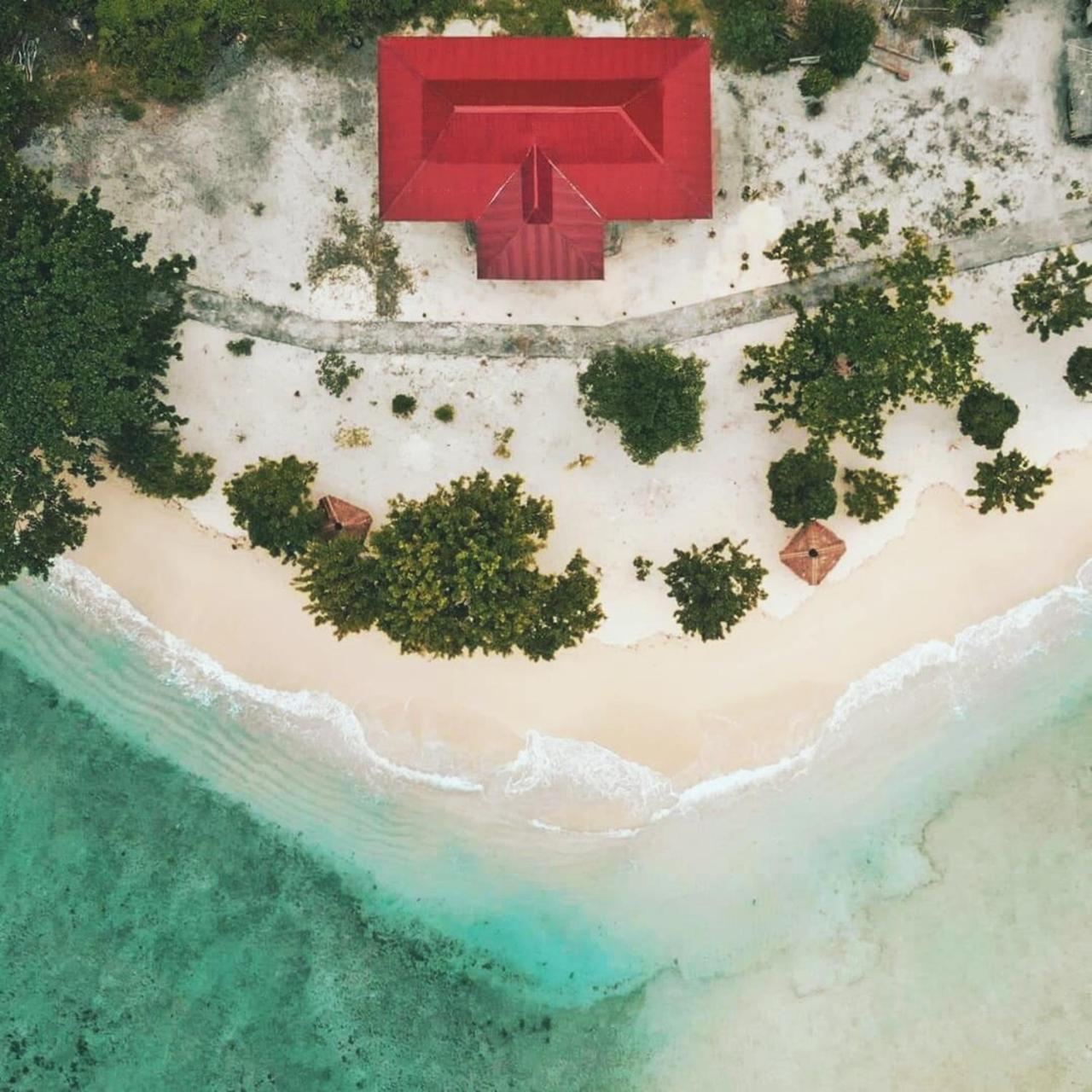 Nusa Nalan Beach Resort Rumah Olat Extérieur photo