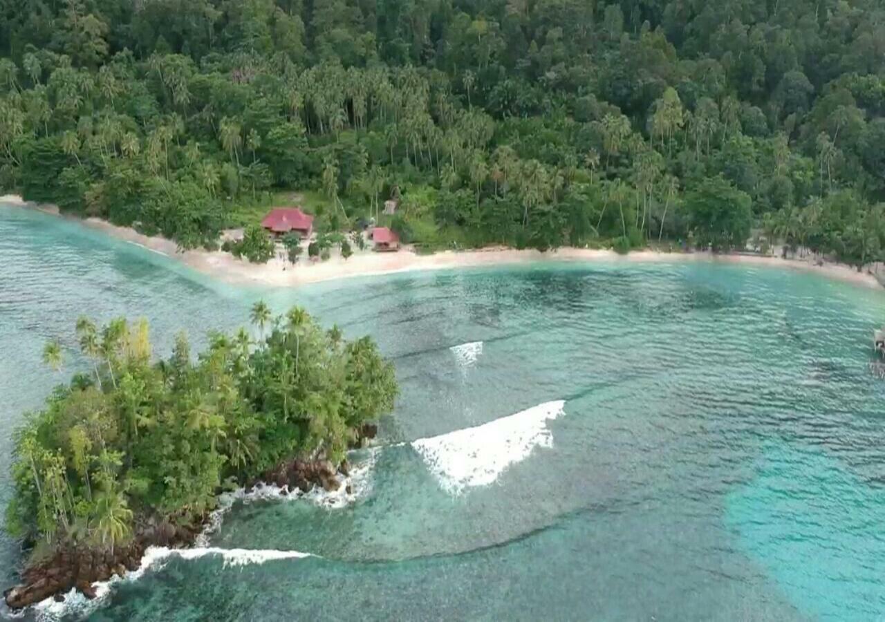 Nusa Nalan Beach Resort Rumah Olat Extérieur photo