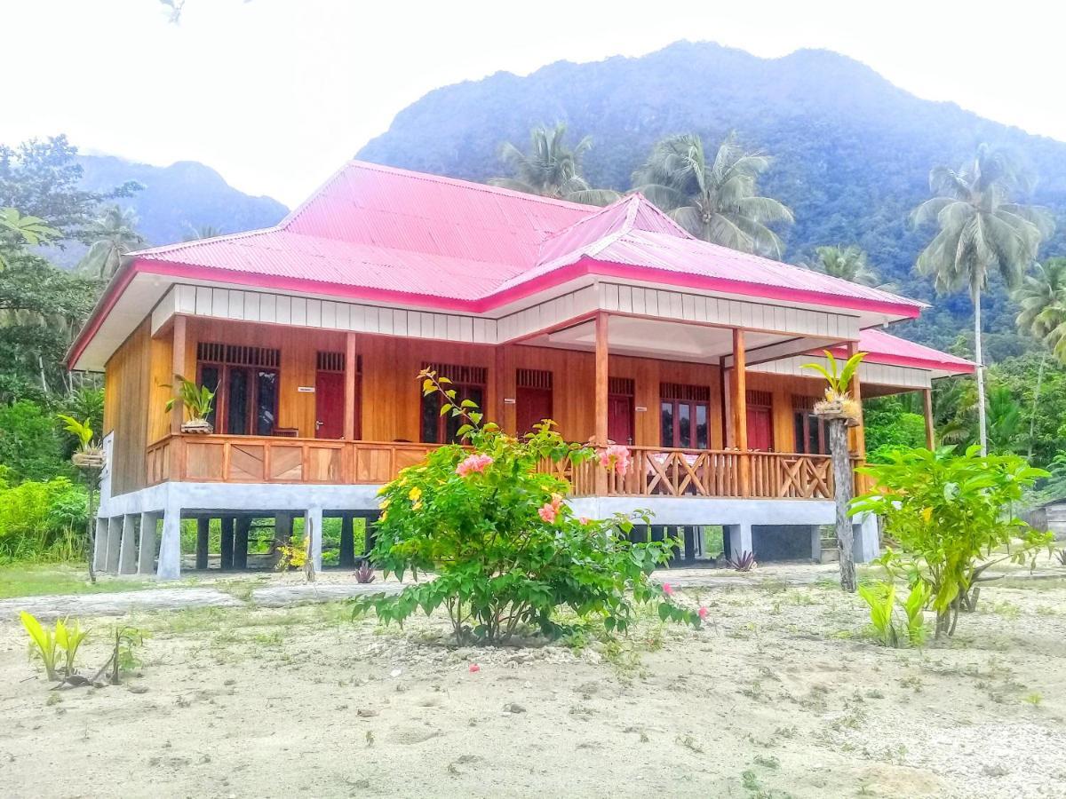 Nusa Nalan Beach Resort Rumah Olat Extérieur photo